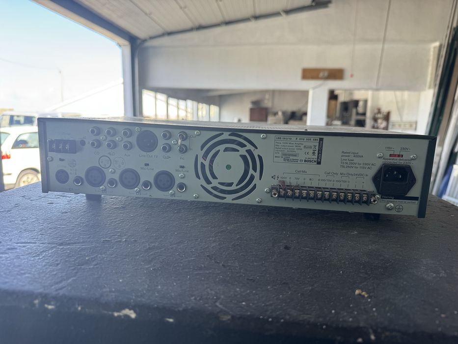 Bosch Plena Mixer Amplifier LBB 1912/10 -120W profissional