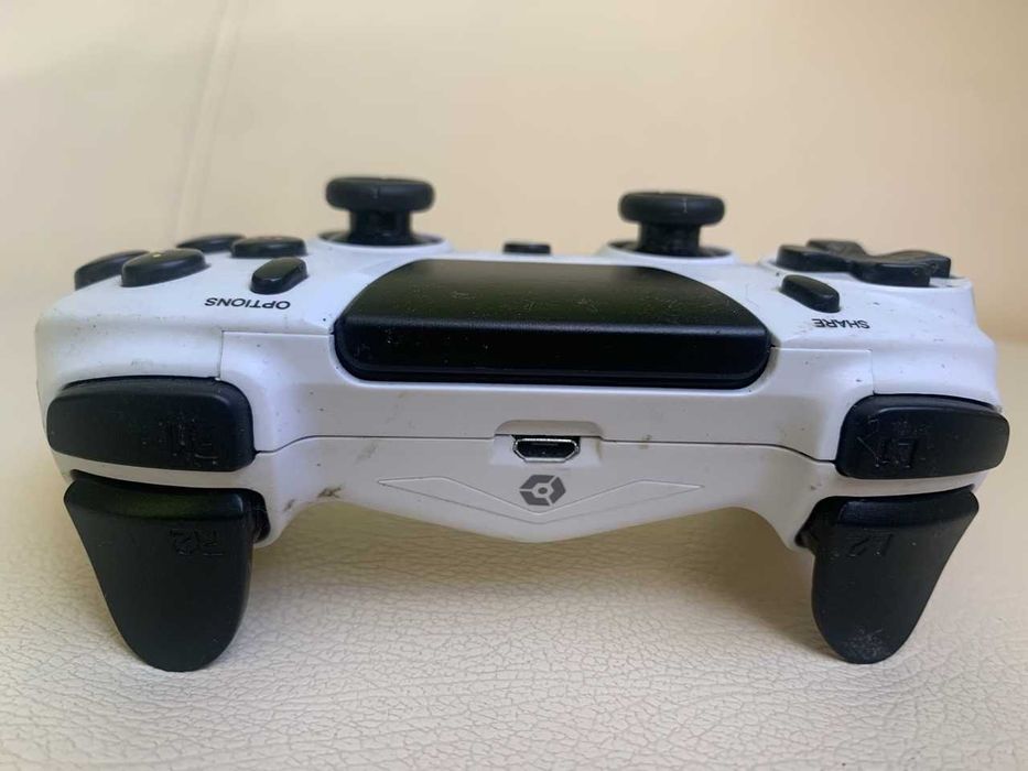 Pad do PlayStation 4 Zamiennik Bezprzewodowy