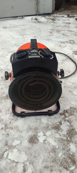 Vitals EH-35 (3 кВт). Тепловентилятор електричний, обігрів площі до 30