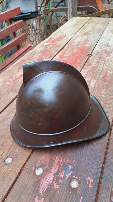 Hełm strażacki przedwojenny z mosiądzu bardzo ładny stan do nagrań fil