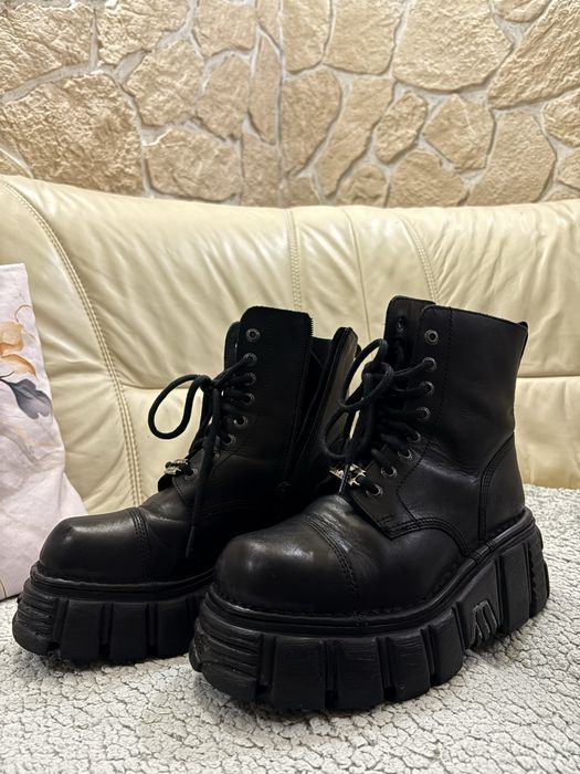 Newrock New rock crust negro, tower negro + lateral [m.newmili083-S39]