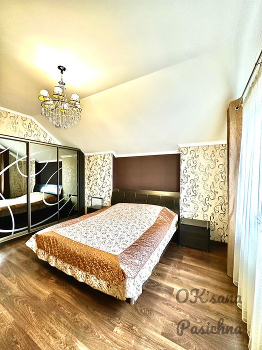 Продам дом с бассейном и сауной , Новоалександровка , Кристальный