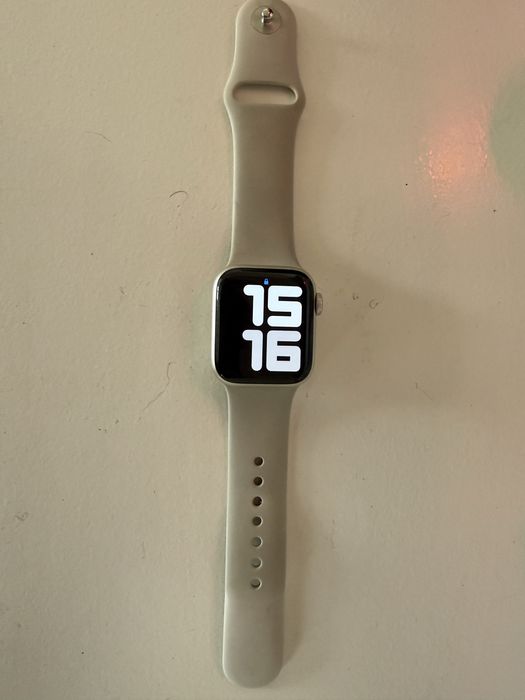 Apple watch SE 2023