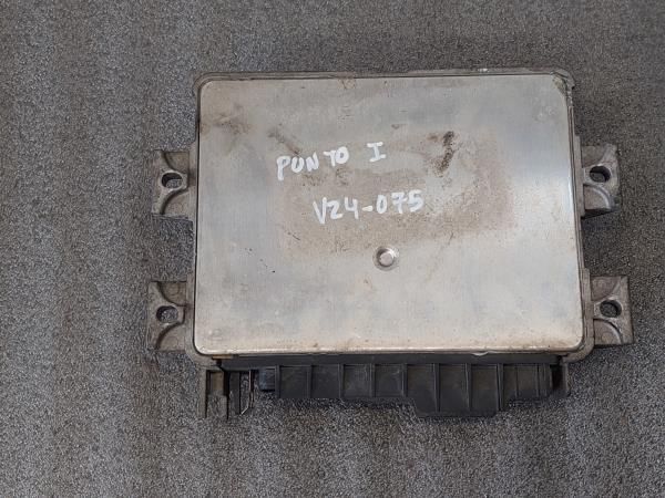 Centralina motor / ECU FIAT Punto (176_)