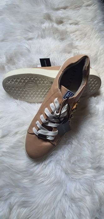 Buty Jette nowe oryginalne Rozmiar 42 beżowe snakersy