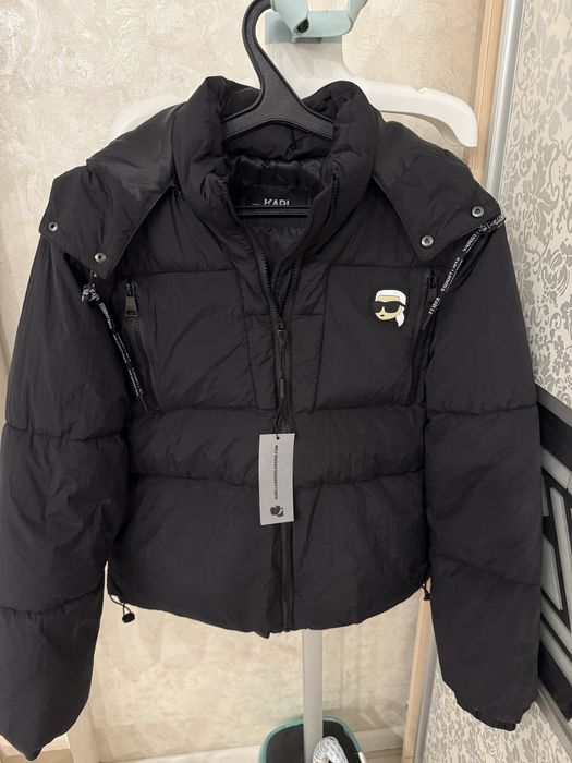 Курточка пуховик чорна жіноча  карл лагерфелд karl lagerfeld