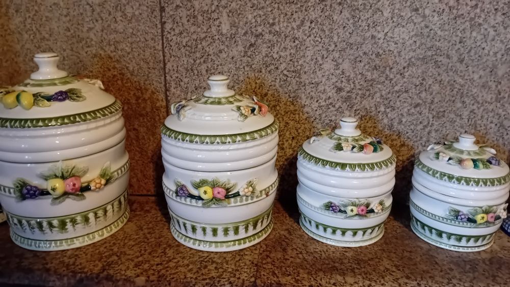 Conjunto de porcelana