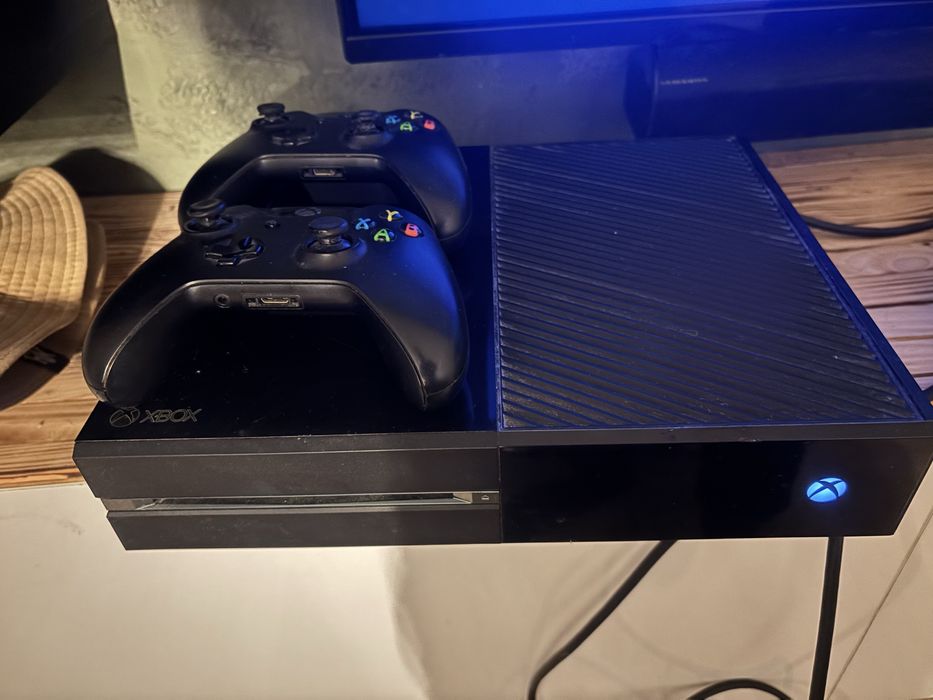 Xbox one +kinekt+pad+10 gier OKAZJA !