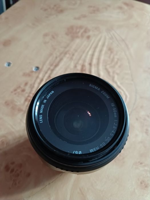 Объектив светосильный Sigma