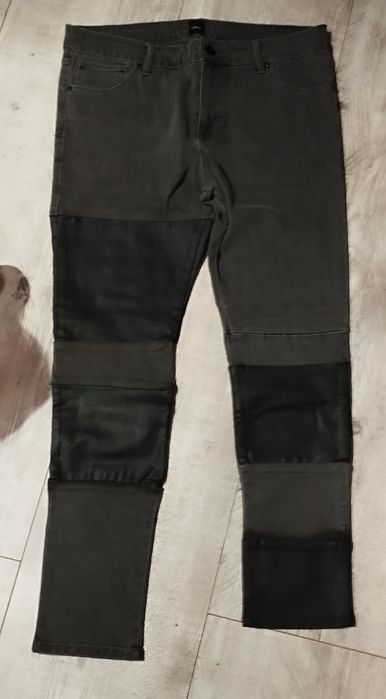 ASOS . Spodnie czarne