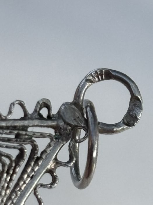 Imago Artis srebrny wisior