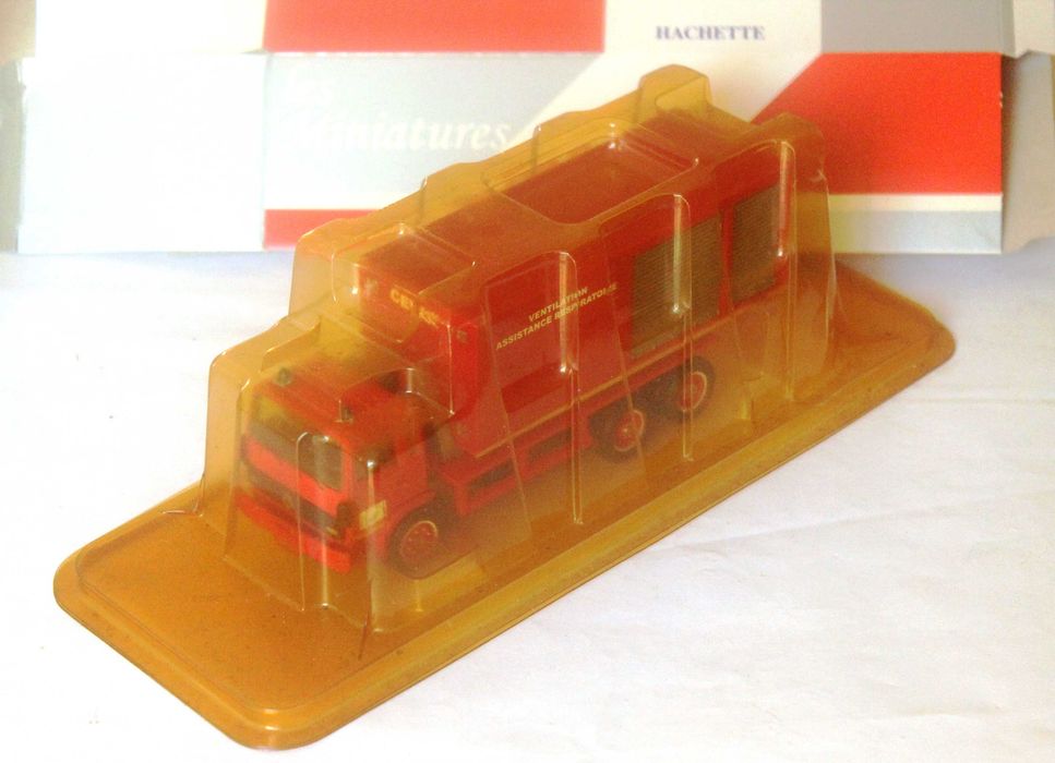 miniatura Renault de Bombeiros 1/55 Solido em caixa