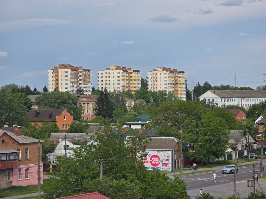 Здається 3-кварт по вул.Волошкові в р-ні Олієжир комбінат,читайте опис