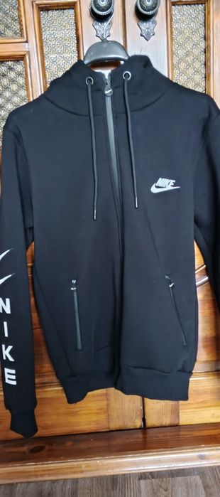Спортивная кофта Nice.