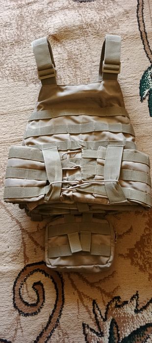 Плитоноска (Plate Carrier) Coyot + 7 подсумков  б/у.
