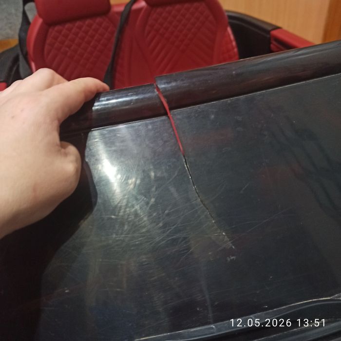 Електромобіль для дітей