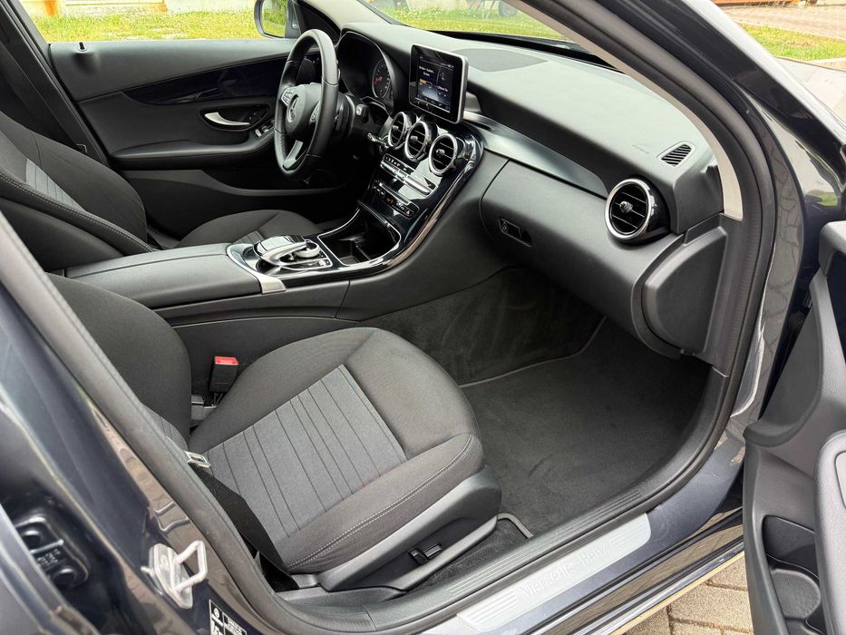 Mercedes C220d 170cv Auto. Avantgarde