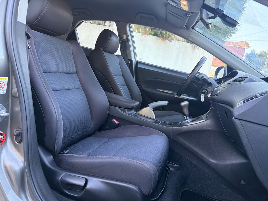 Honda civic 1.4 caixa 6 velocidades 2009 impecável