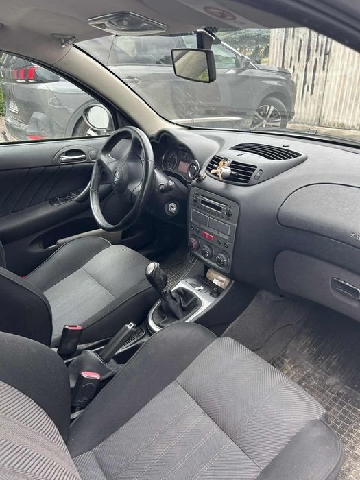 Alfa Romeo 147 polift