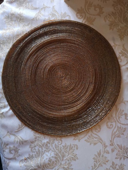 Individual circular dourado