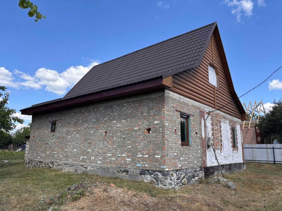 *Продаж двоповерхового будинку с.Єрки.