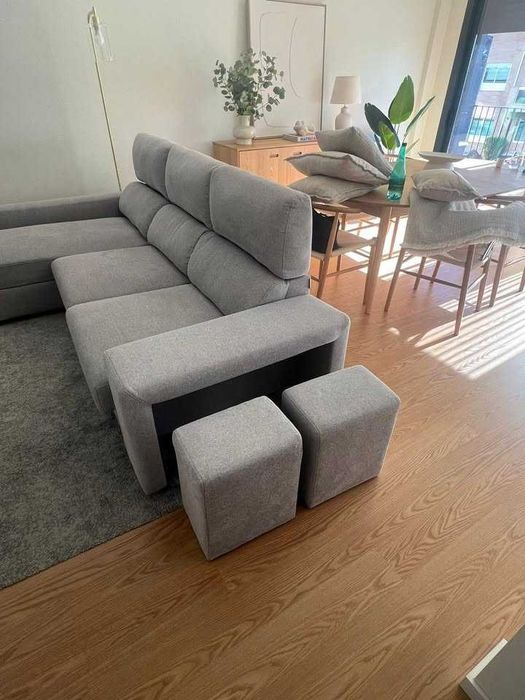 Sofá com chaise longue + arrumação