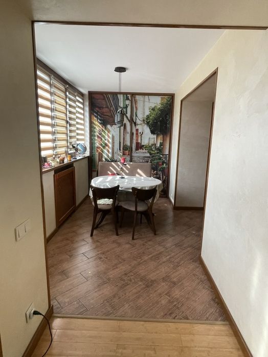 Свободна .Сдам 120 м.кв квартиру в самом Центре города