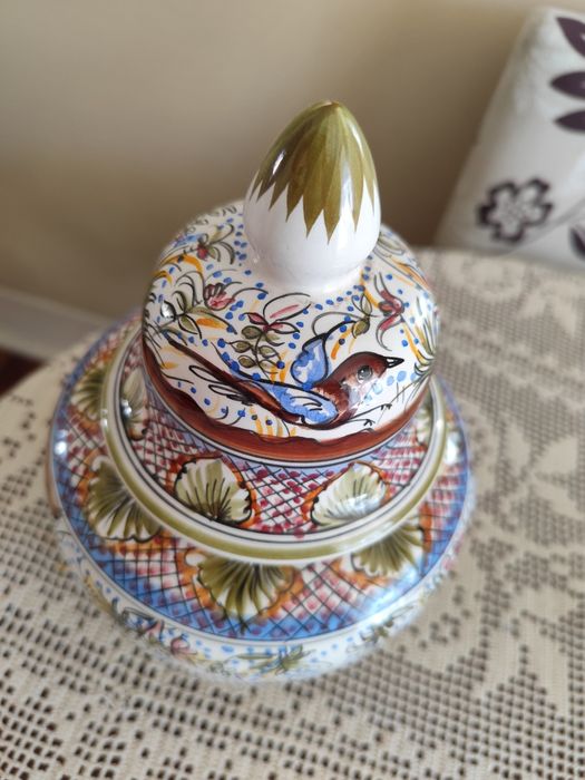 Pote decorativo em loiça