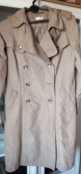 Kamelowy trencz roz. 40 wiosna elegancki