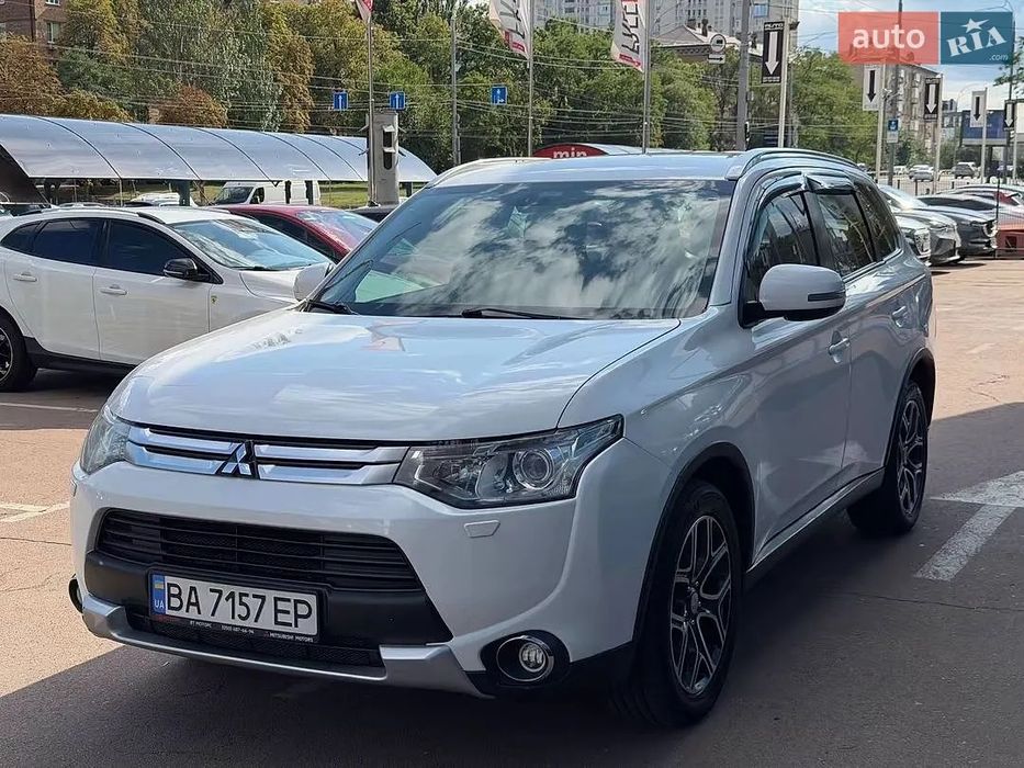 Mitsubishi outlander lll