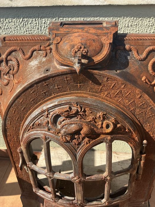 Salamandra antiga francesa