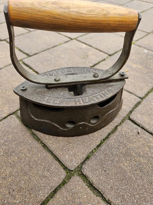 Stare antyczne żelazko