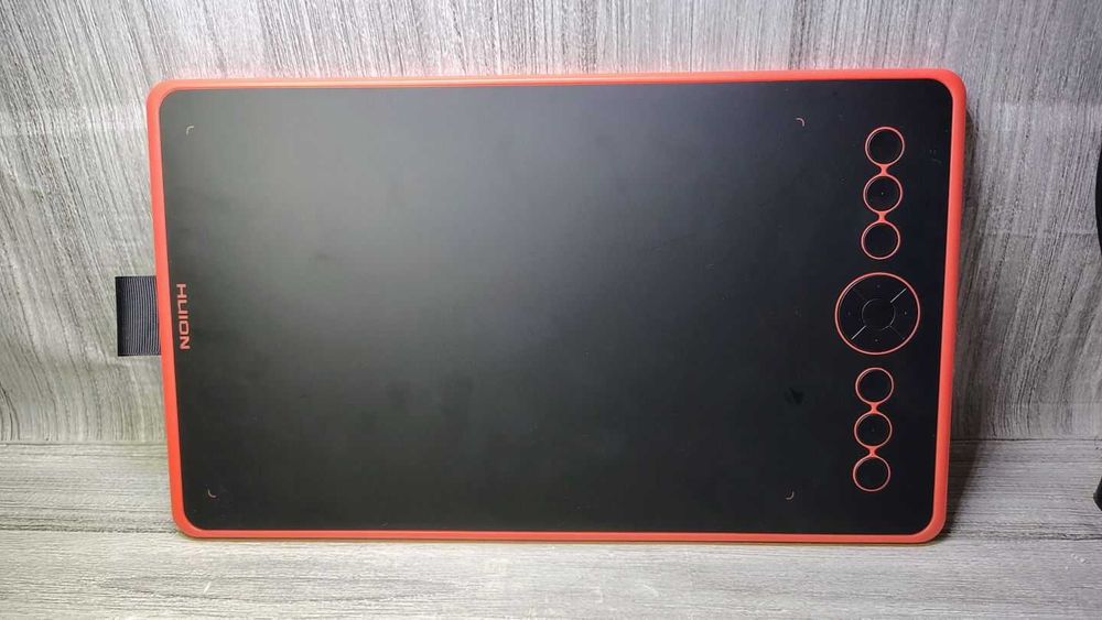 Tablet graficzny Huion Inspiroy Ink H320M.