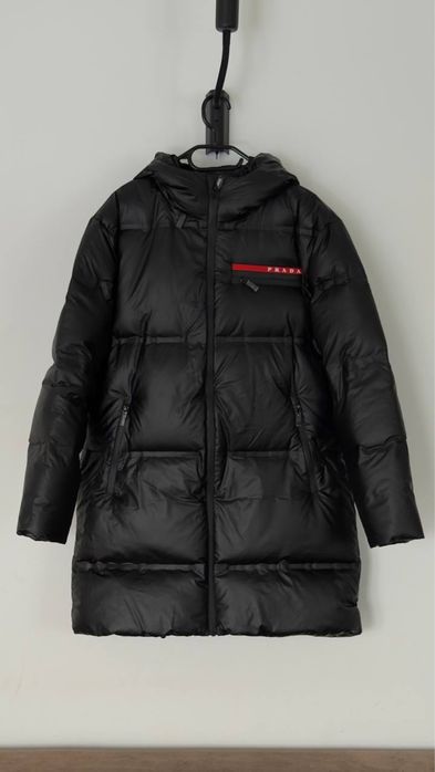 Пуховик Prada розмір М новий Куртка