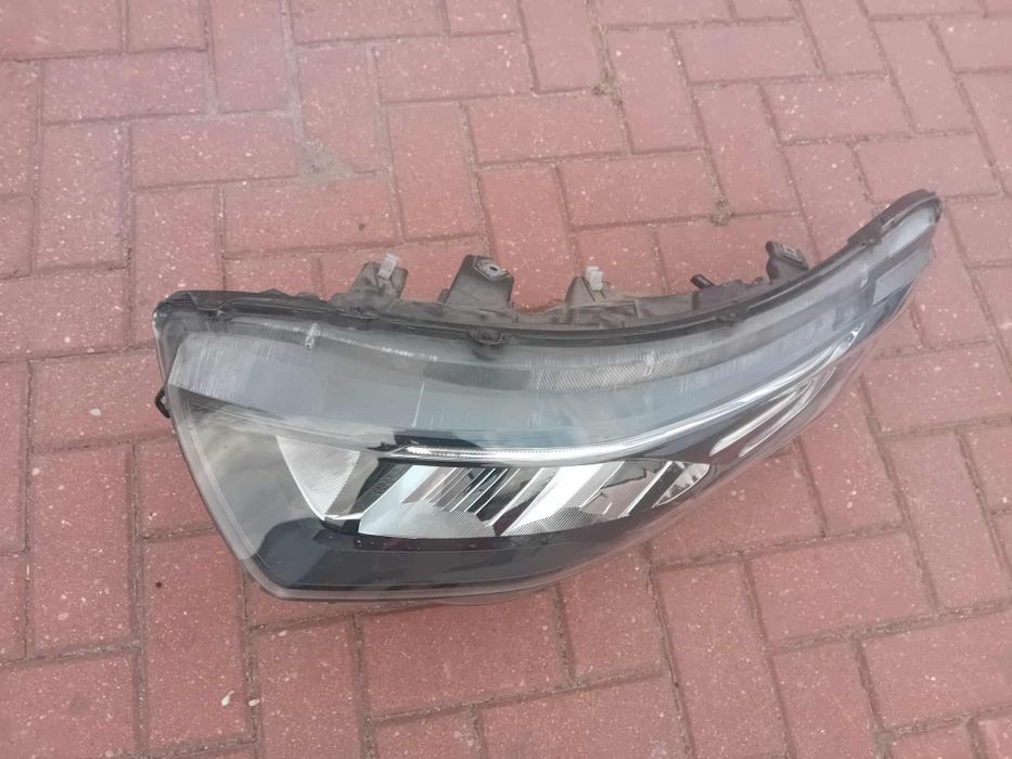 Sprzedam lewa lampę do iveco