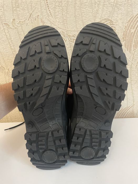 Продам берци 45 розмір .