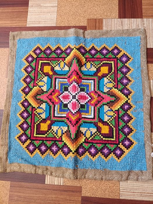 Вышивка ручная работа