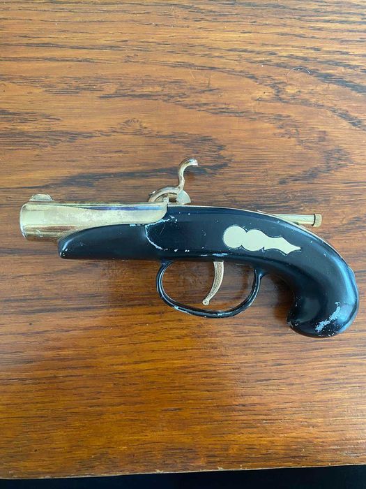 Бензинова запалка пистолет Зажигалка Deringer 1980-х годов