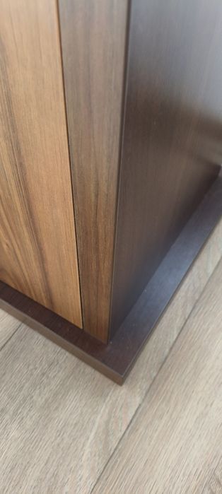 Akwarium Aquael  160 litrów z pokrywą, światłem i szafką.