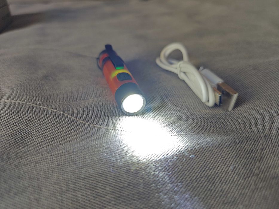 GOPEAK kieszonkowa mini latarka LED pomarańczowa