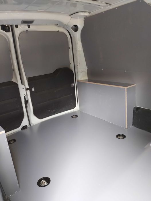 Zabudowa, podłoga, ściany - FIAT DOBLO L2H1