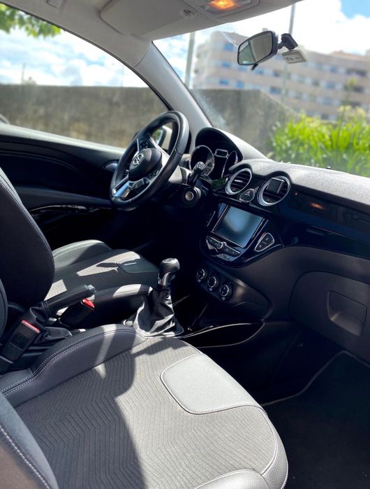 Carro citadino Opel Adam Glam