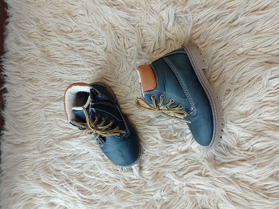 Buty zimowe trapery botki ocieplane rozmiar 23