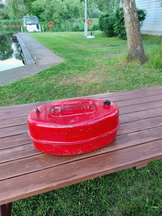 Metalowy zbiornik na paliwo do łodzi