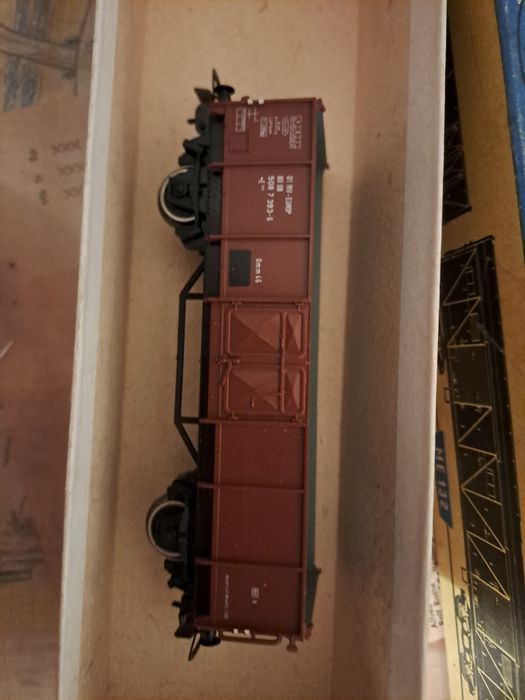 Wagon towarowy typu węglarka PIKO