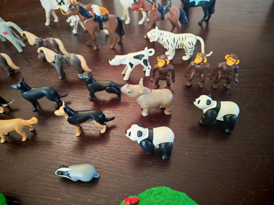 Playmobil elementy- zwierzęta (konie, ptaki, małpy,kaczki), drzewa