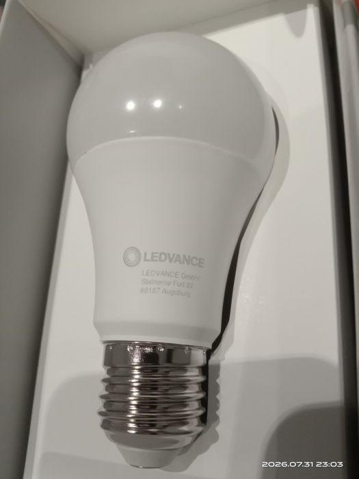 Розумна Wi-Fi лампа Ledvance SMART+ E27 (Керування з телефона)