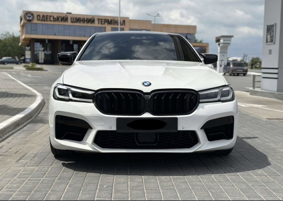 Комплект рестайлинга передний задний бампер BMW 5 G30 LCI m5