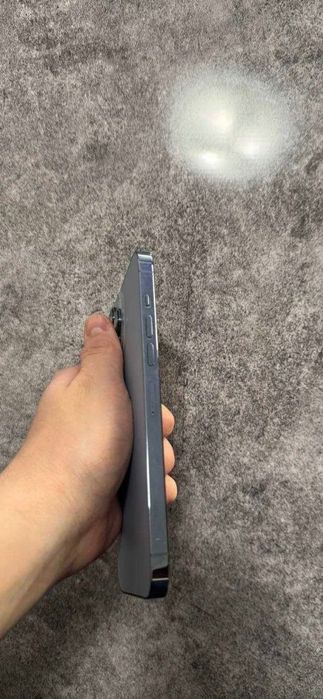 iPhone 13pro max 128 r-sim