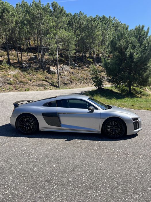 Audi r8 v10 plus